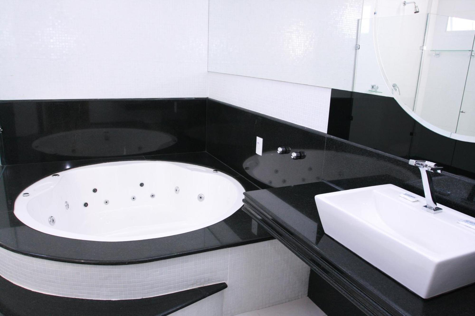 Hotel Arezzu Linhares Esterno foto