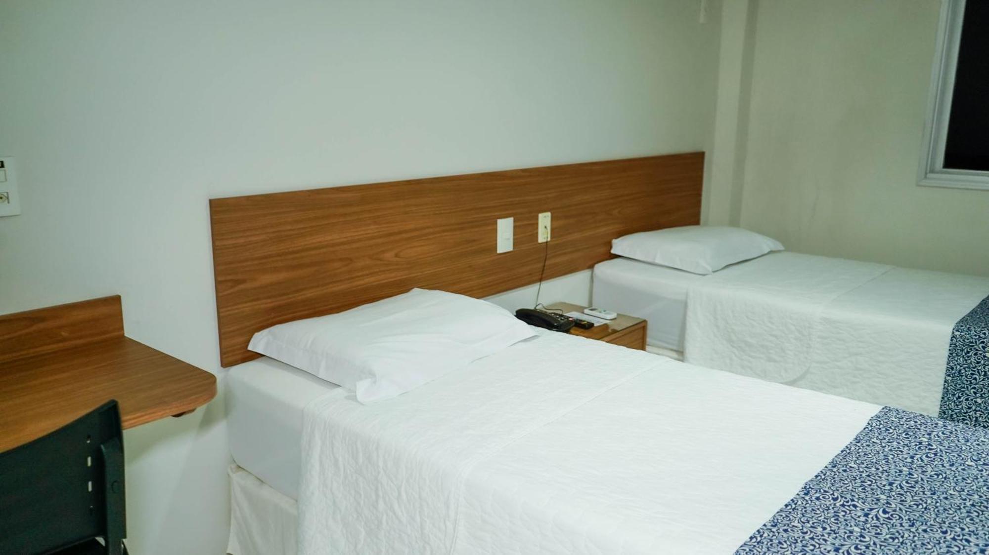 Hotel Arezzu Linhares Esterno foto