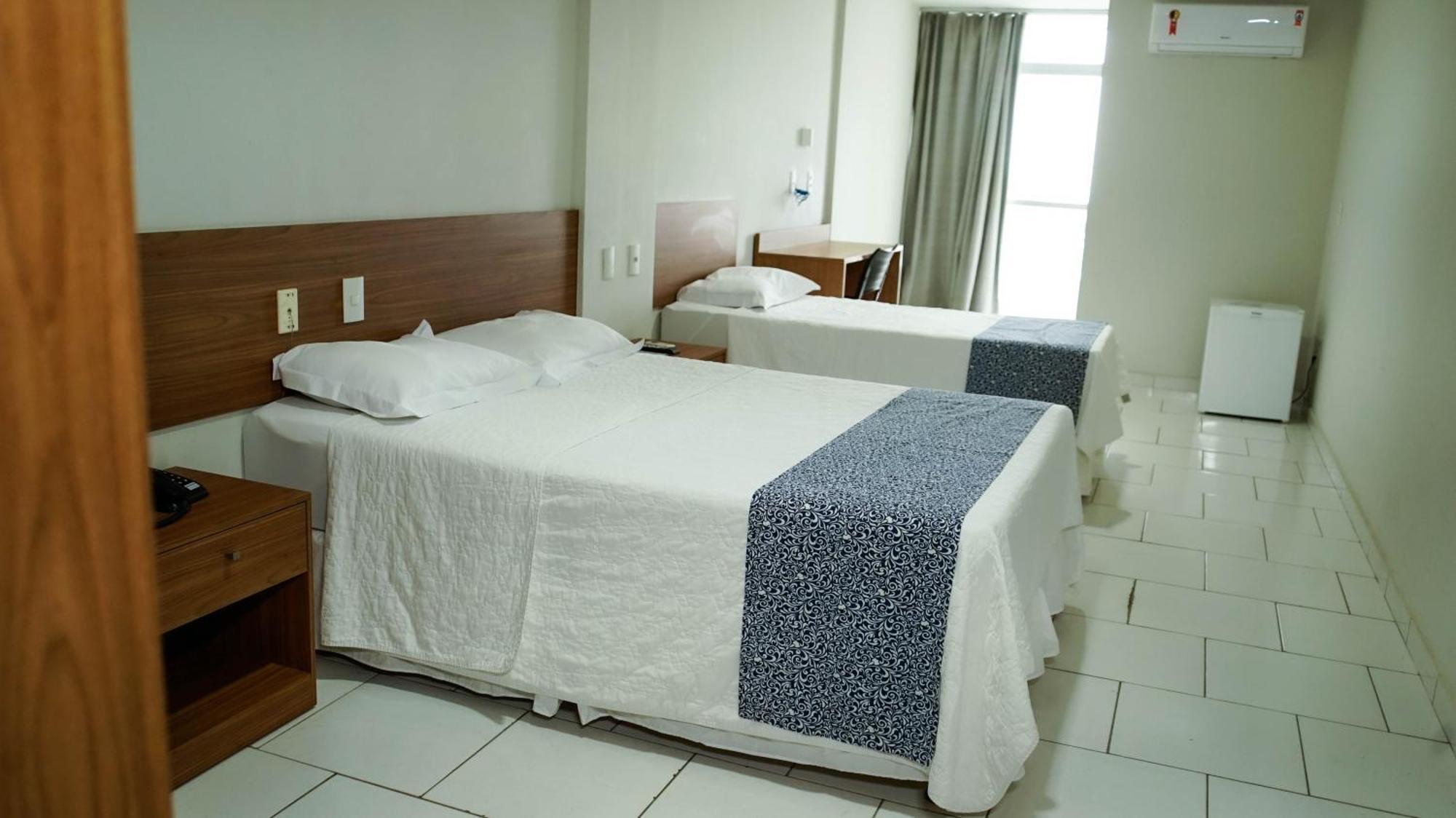 Hotel Arezzu Linhares Esterno foto