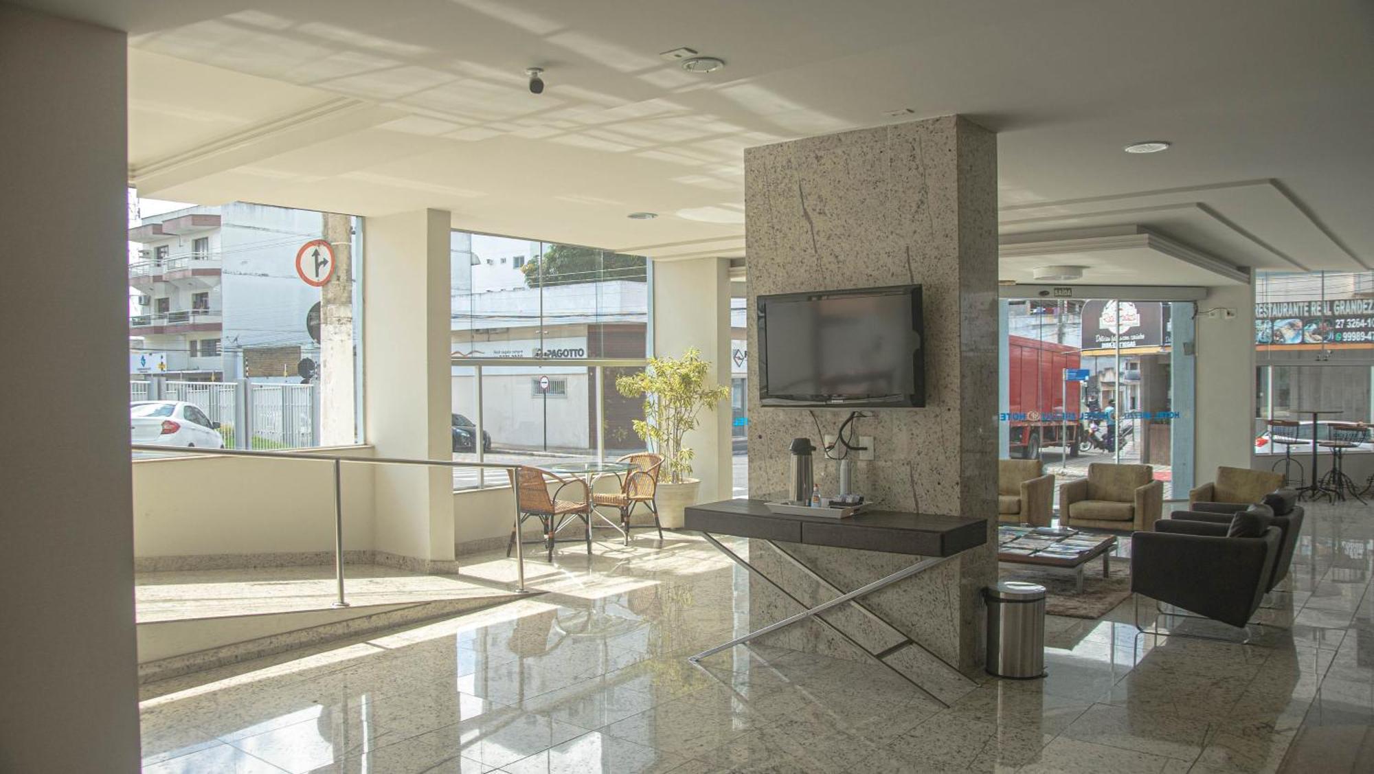 Hotel Arezzu Linhares Esterno foto